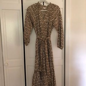 Anna Cate Long Sleeve Brown & White pattern Dress